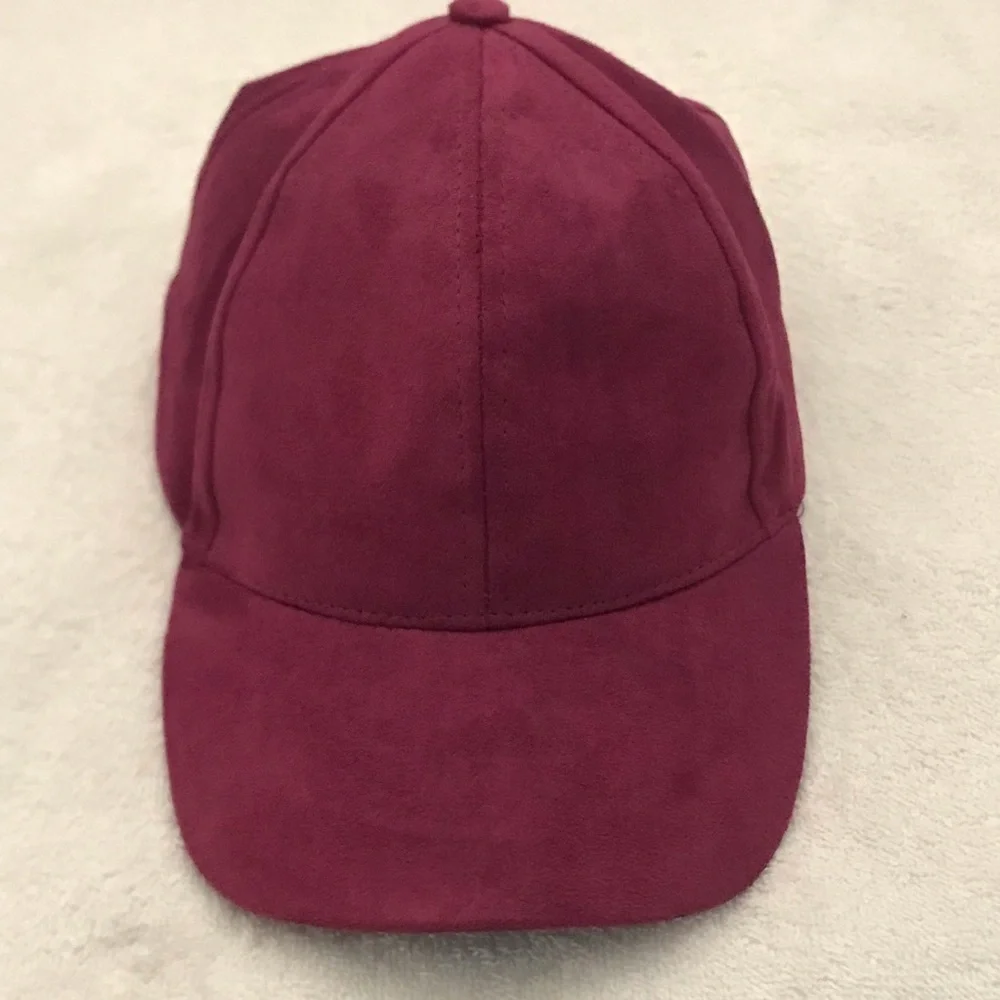 Rampage Adjustable Velvet Maroon Cap